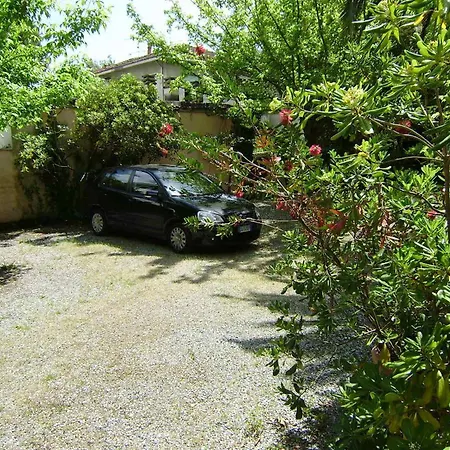 Ξενοδοχείο Caprice Marina di Massa