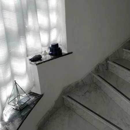 Caprice Hotel 2*